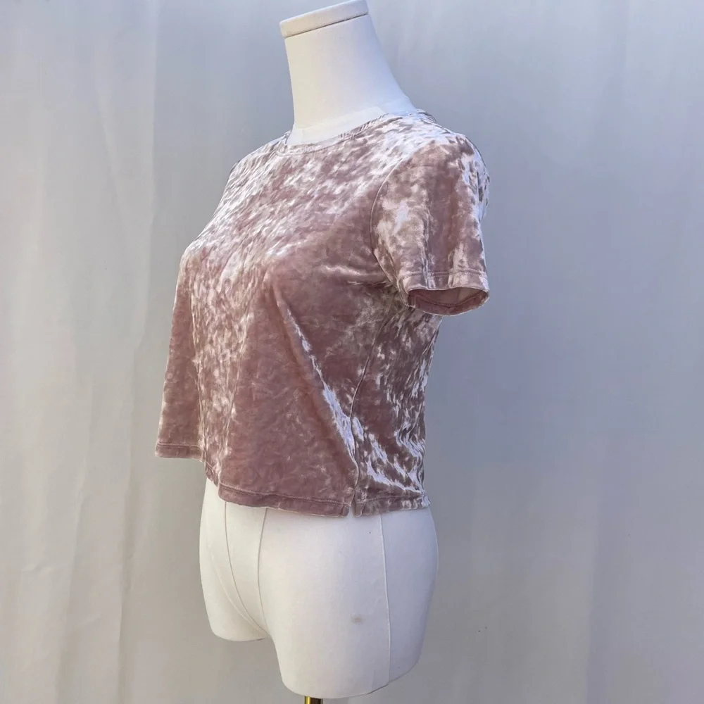 Aeropostale Crushed Velvet‎ Crop Tee - Dusty Rose / Mauve - Size XS